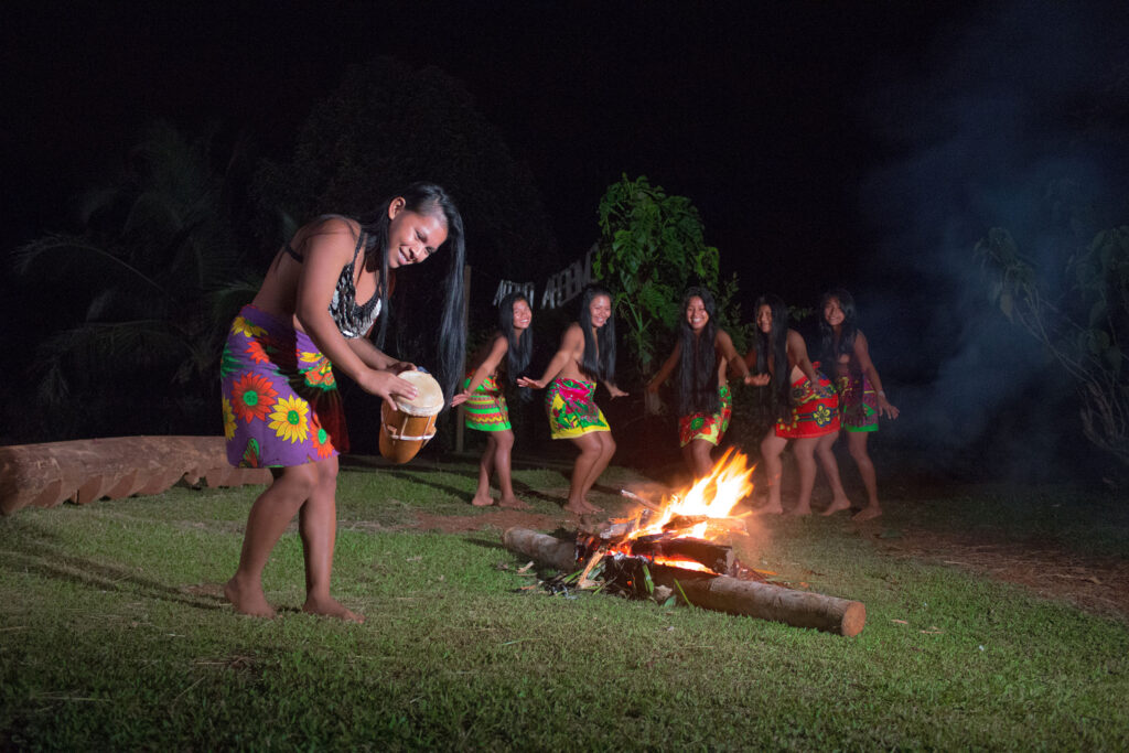 Embera 5 VIP Tours By Luis Vaz