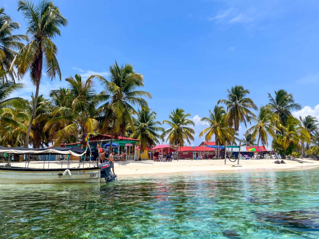 San Blas 4 VIP Tours By Luis Vaz